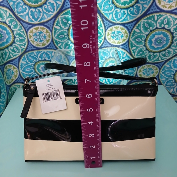 Kate Spade Penn Valley Amy Crossbody Bag - Picture 4 of 11